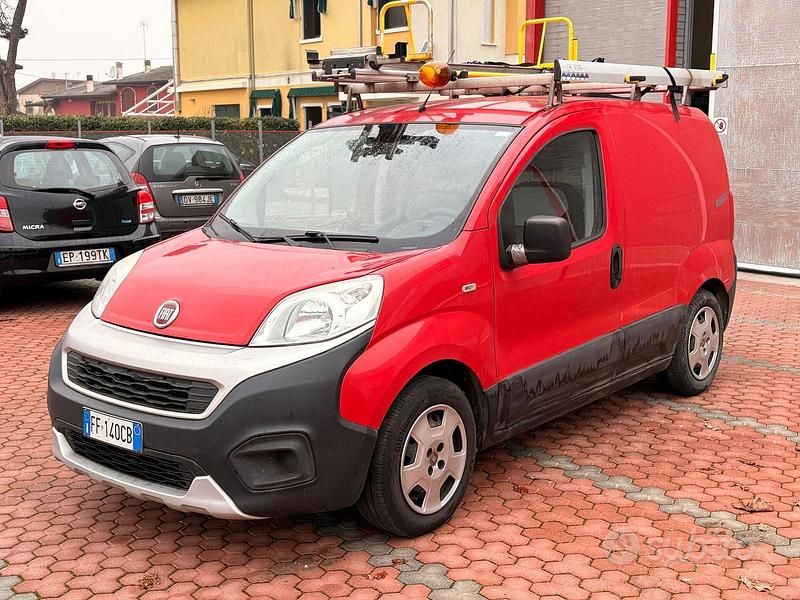 Usata Fiat Fiorino 95 CV (69 kW) 2016 Rosso Monovolume