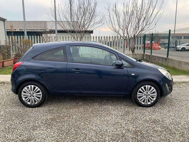 Usata Opel Corsa 84 CV (61 kW) 2012 Grigio Utilitaria