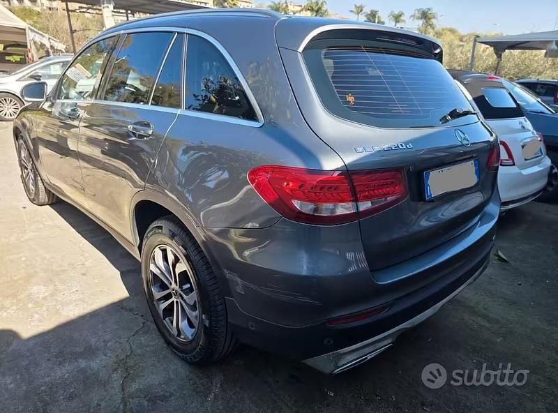Usata Mercedes GLC220 170 CV (125 kW) 2017 Grigio SUV