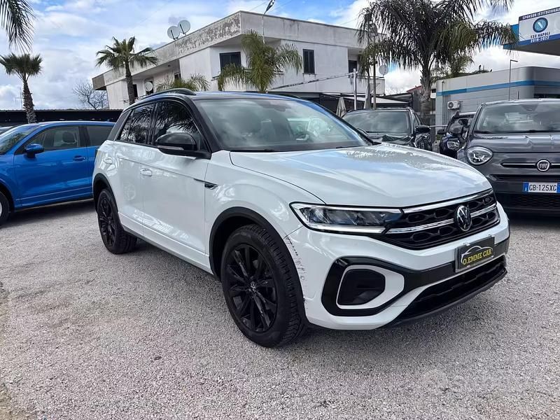 Usata VW T-Roc R-line 116 CV (85 kW) 2023 Bianco SUV
