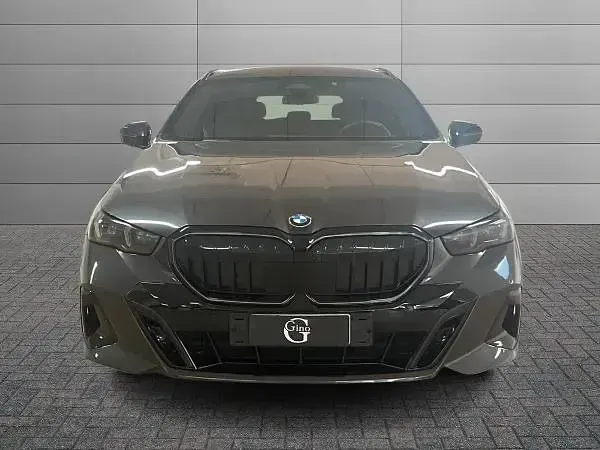 Usata BMW 520 M Sport 197 CV (144 kW) 2025 Nero Station wagon