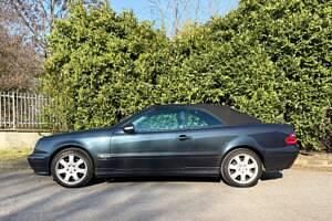 Begagnad Mercedes CLK430 279 HK (205 kW) 1999 Blå Cab