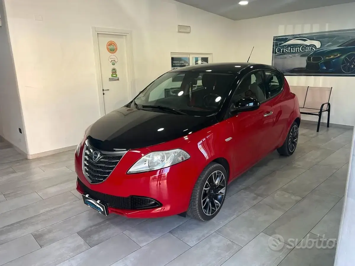 Usata Lancia Ypsilon S 69 CV (50 kW) 2011 Rosso Utilitaria