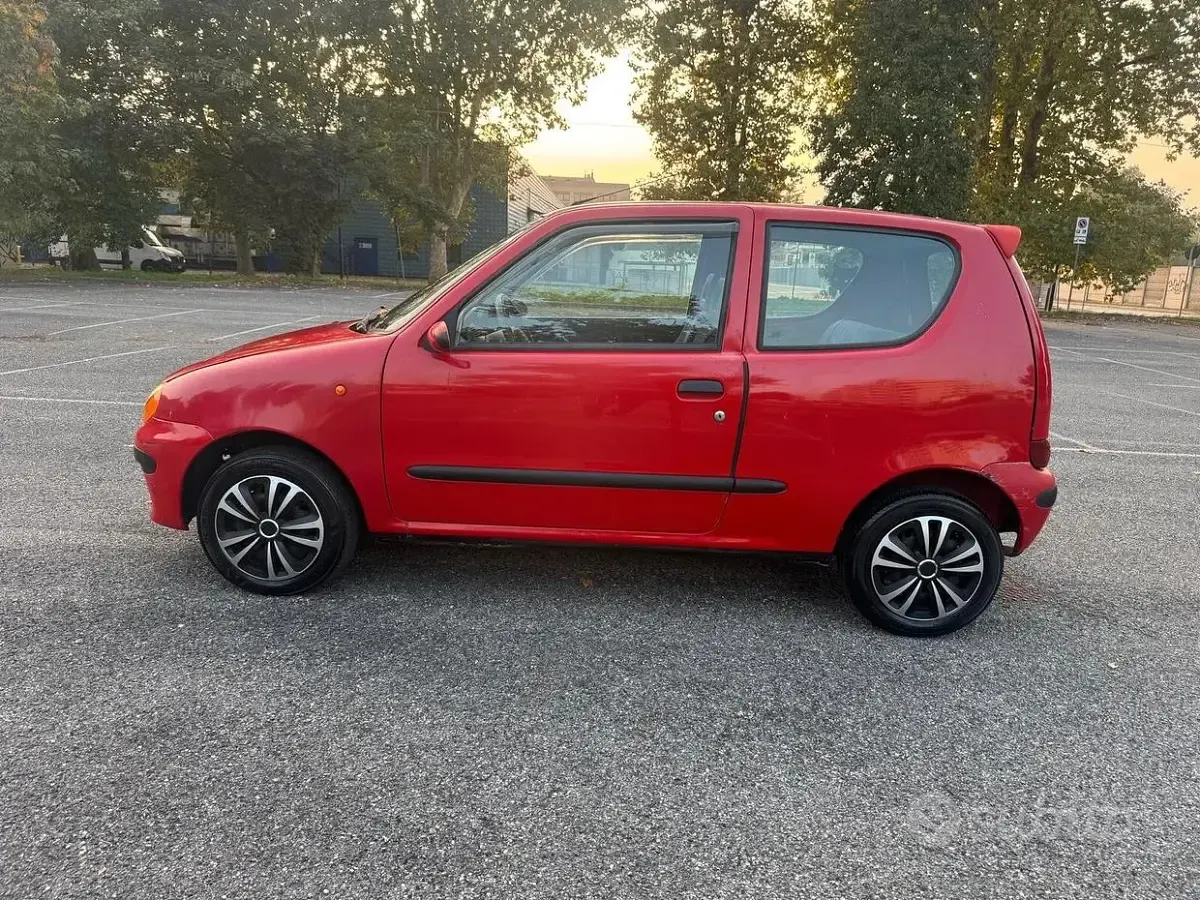 Usata Fiat Seicento 39 CV (28 kW) 2000 Rosso Utilitaria