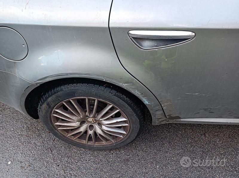Usata Alfa Romeo 159 2010 Grigio Berlina