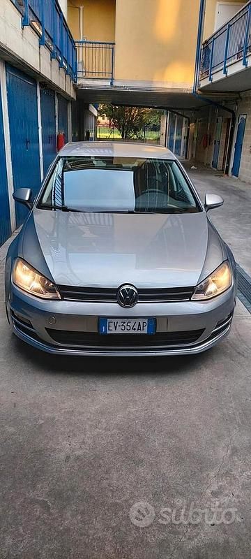 Usata VW Golf VII Highline 115 CV (84 kW) 2014 Grigio Berlina