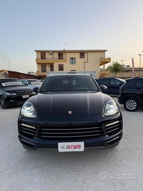 Usata Porsche Cayenne 340 CV (250 kW) 2018 Blu SUV