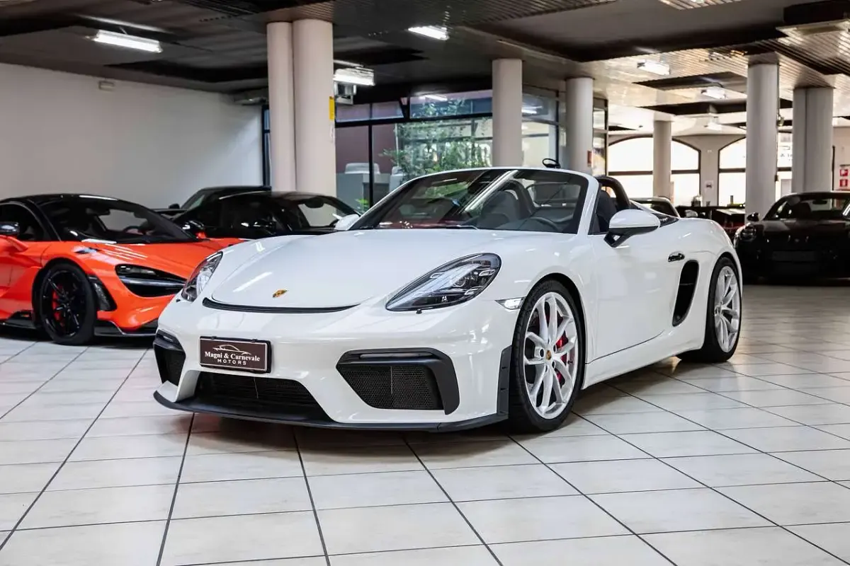 Usata Porsche 718 Spyder Sport 420 CV (308 kW) 2022 Bianco Cabrio