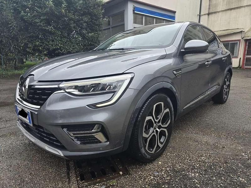 Usata Renault Arkana Techno 145 CV (106 kW) 2023 Grigio SUV