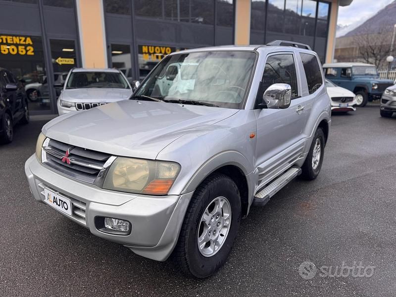 Grigio Usata 2002 Mitsubishi Pajero SUV | 8800 € (Buon prezzo) - Immagine 1/4
