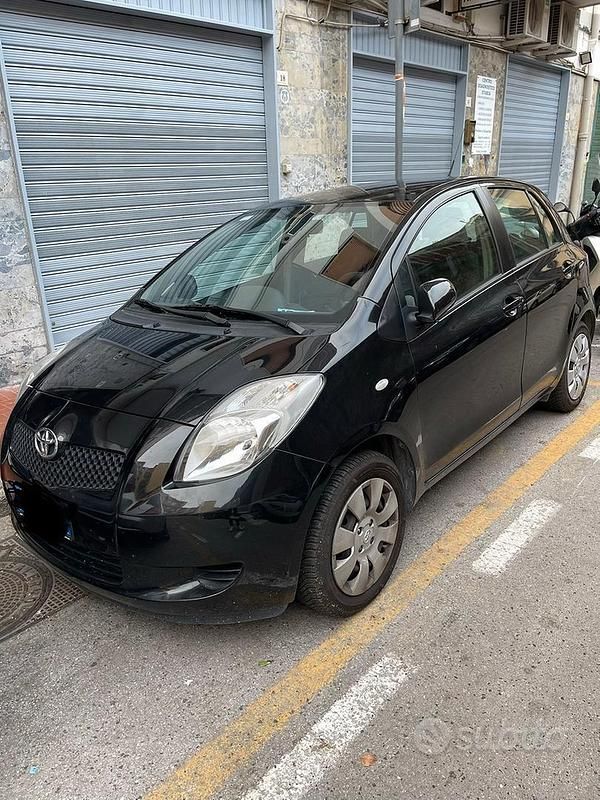 Usata Toyota Yaris 2008 Nero Utilitaria