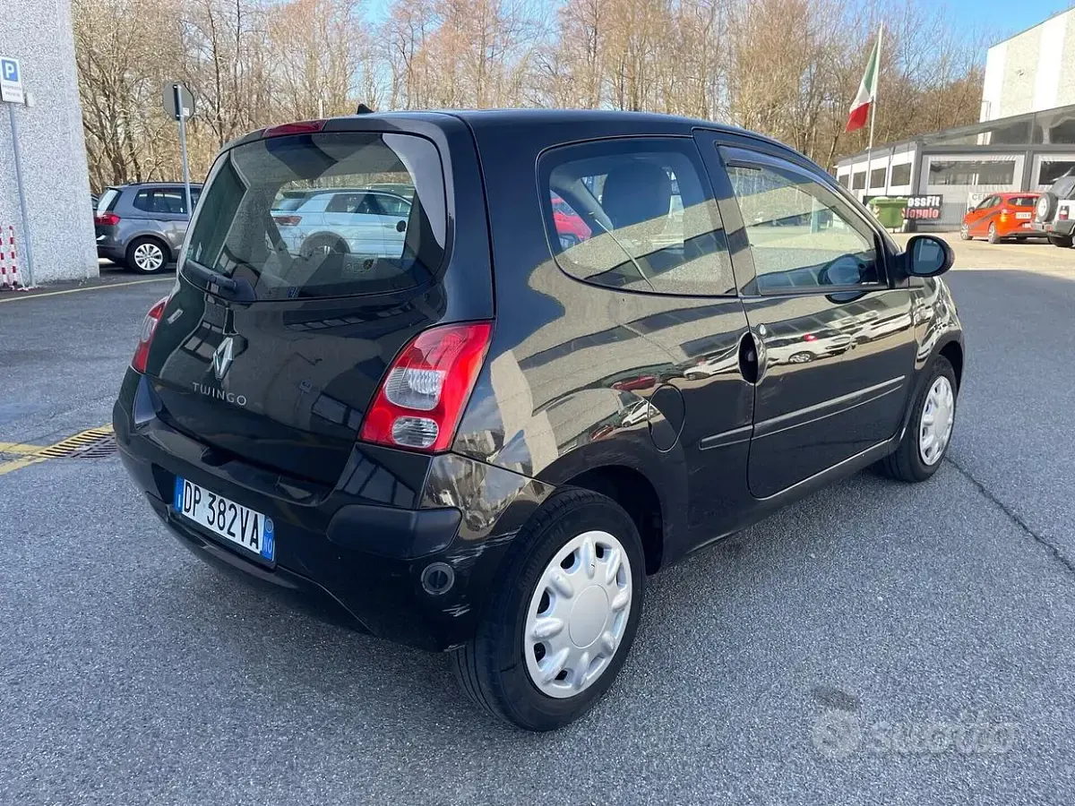 Occasion Renault Twingo Dynamique 76 PK (55 kW) 2008 Zwart Hatchback