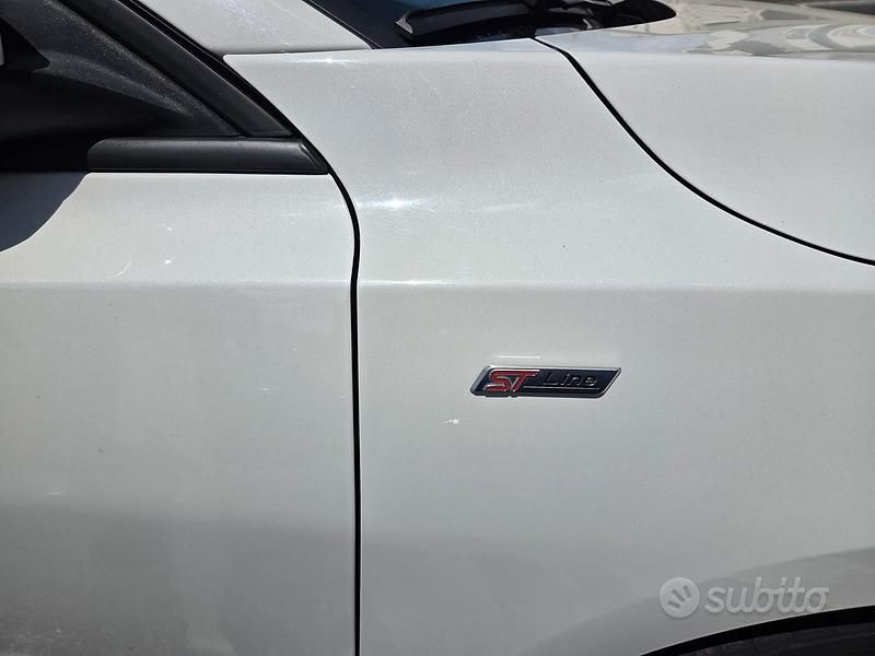 Usata Ford Focus ST-Line 125 CV (91 kW) 2021 Bianco Berlina