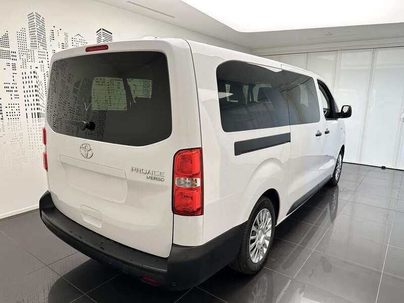 Nuova Toyota Proace Verso Lounge 144 CV (105 kW) 2025 Nero Station wagon