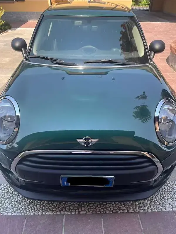 Usata Mini ONE 75 CV (55 kW) 2017 Verde Utilitaria