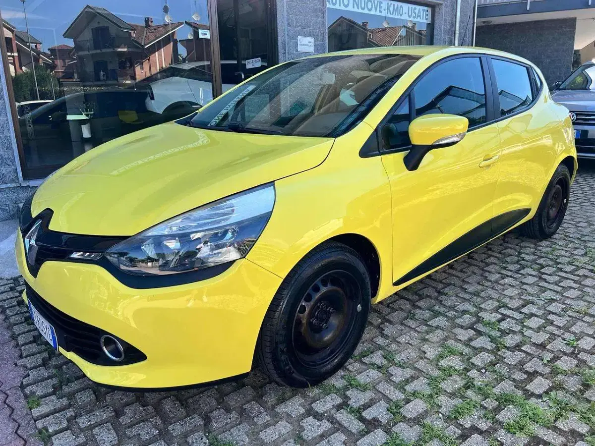 Usata Renault Clio IV 73 CV (53 kW) 2014 Giallo Berlina
