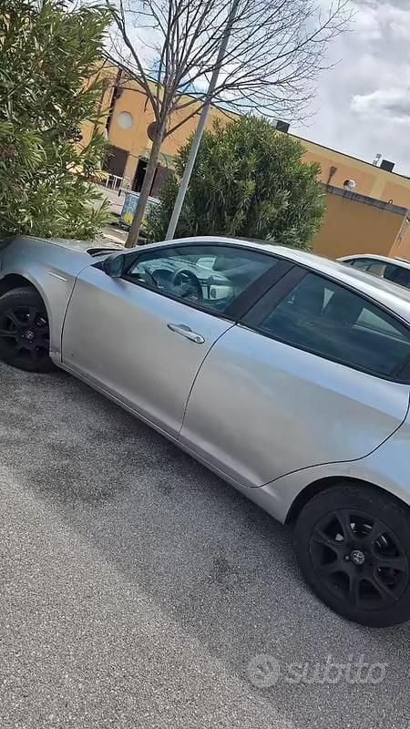 Usata Alfa Romeo Giulietta 2016 Grigio Utilitaria