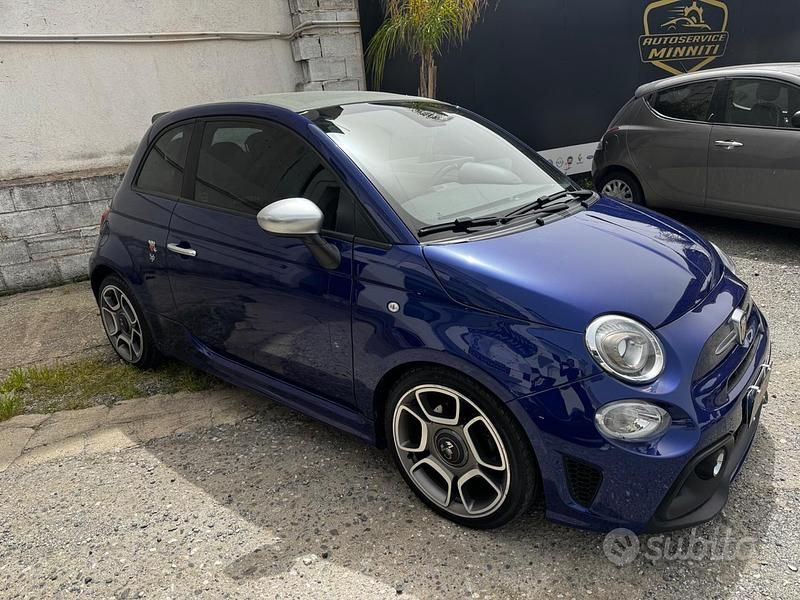 Begagnad Abarth 595C Turismo 165 HK (121 kW) 2019 Blå Cab