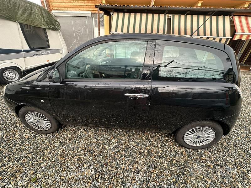Usata Lancia Ypsilon 69 CV (50 kW) 2010 Utilitaria