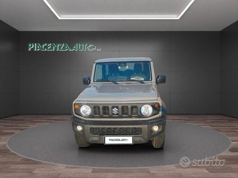 Usata Suzuki Jimny 102 CV (75 kW) 2019 Grigio SUV