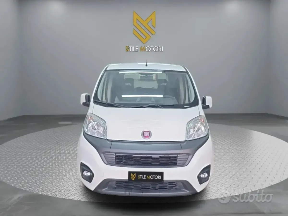 Usata Fiat Qubo Trekking 95 CV (69 kW) 2020 Bianco Monovolume