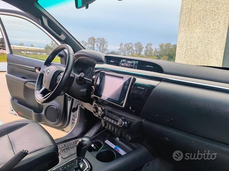 Usata Toyota HiLux 2020 Bianco Pick-up