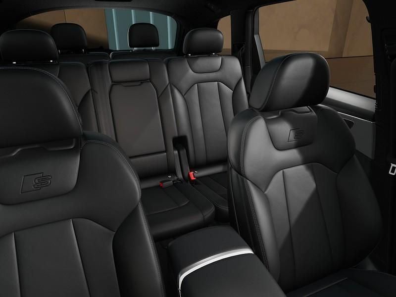 Usata Audi Q7 S-Line 286 CV (210 kW) 2024 Grigio SUV