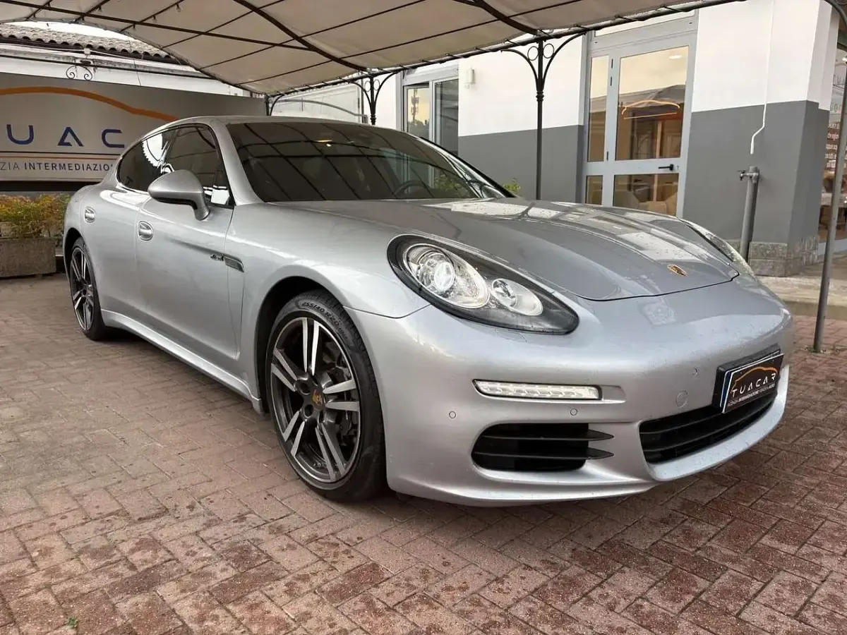 Usata Porsche Panamera Edition 300 CV (220 kW) 2016 Argento Utilitaria
