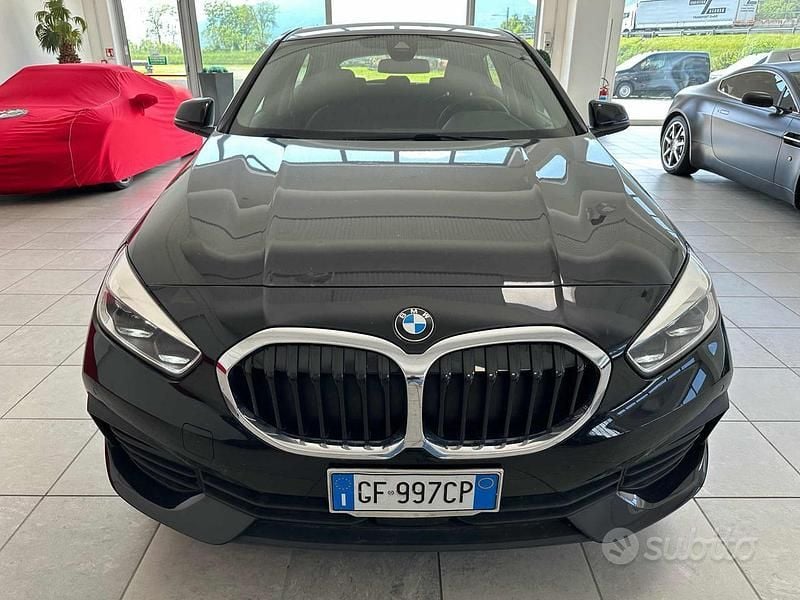 Usata BMW 116 Advantage 116 CV (85 kW) 2021 Nero Utilitaria
