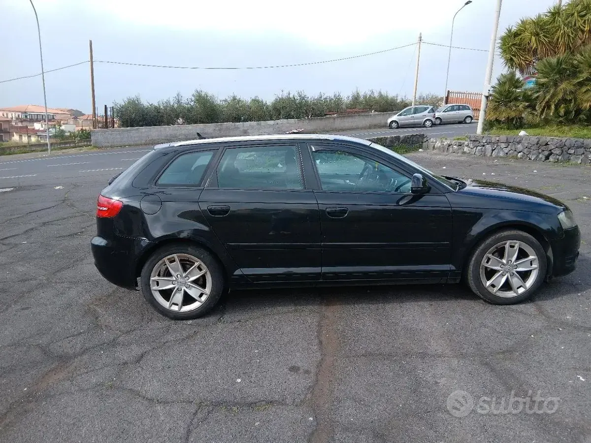 Usata Audi A3 105 CV (77 kW) 2009 Nero Utilitaria
