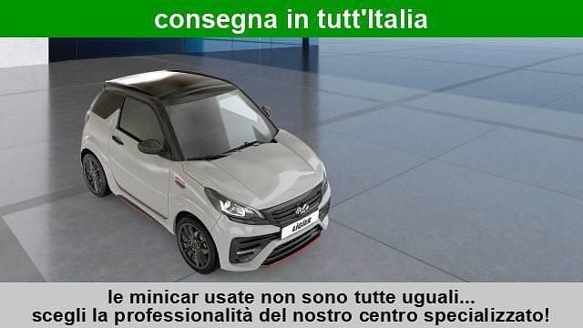 Begagnad Ligier JS50 2023 Grå Halvkombi