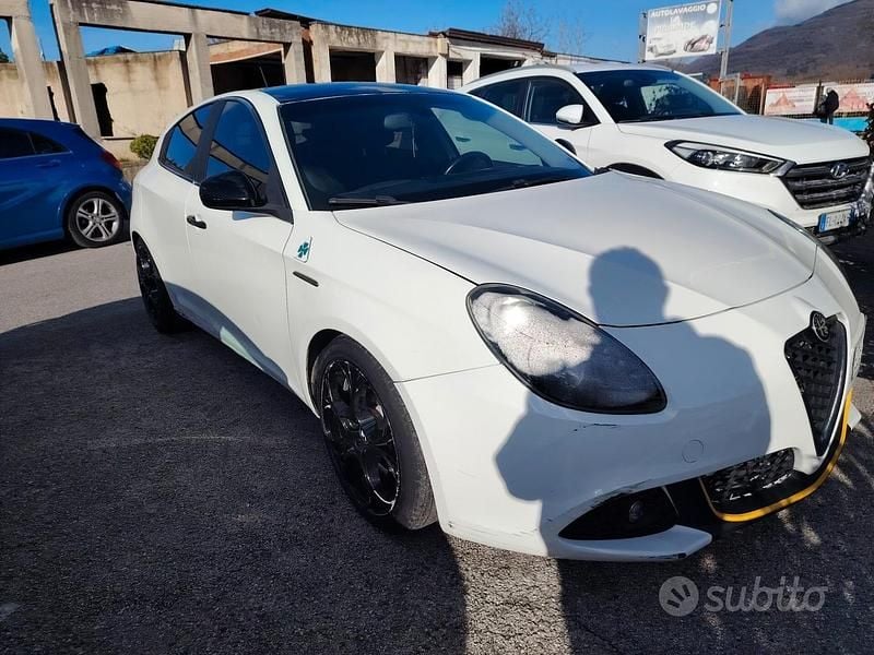 Usata Alfa Romeo Giulietta 119 CV (87 kW) 2010 Bianco Berlina