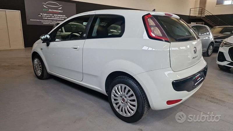Usata Fiat Punto Evo Active 69 CV (50 kW) 2011 Bianco Utilitaria