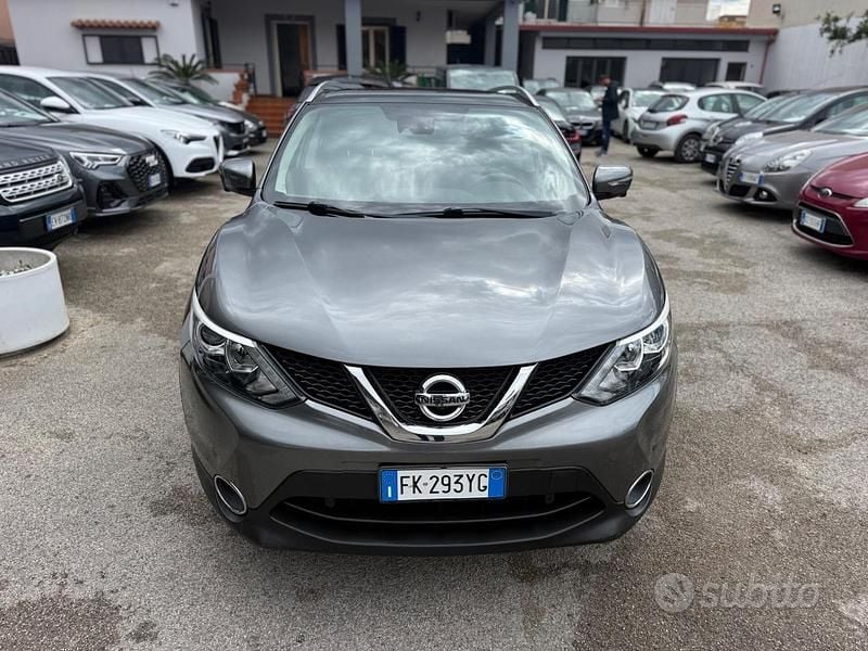 Usata Nissan Qashqai Tekna 130 CV (95 kW) 2017 Grigio SUV
