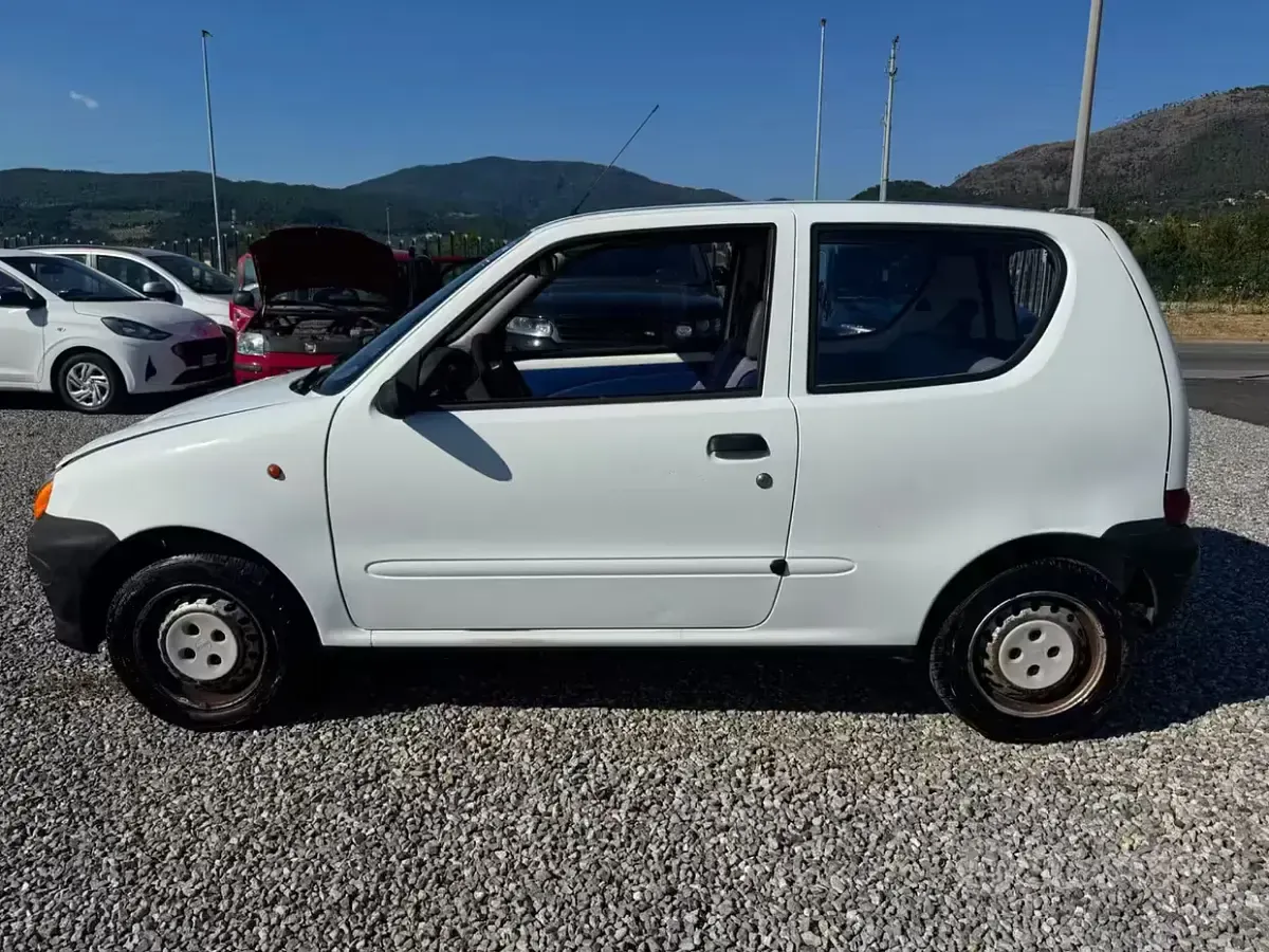 Usata Fiat Seicento 39 CV (28 kW) 1999 Bluazzurro Utilitaria
