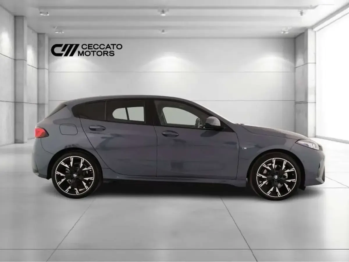 Usata BMW 120 M Sport 163 CV (119 kW) 2025 Grigio Utilitaria