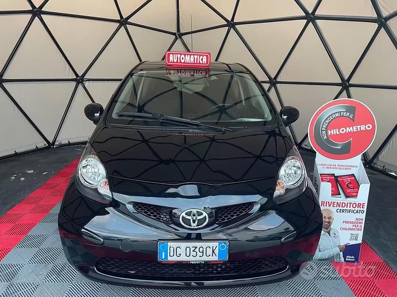 Usata Toyota Aygo Sol 67 CV (49 kW) 2007 Nero Utilitaria