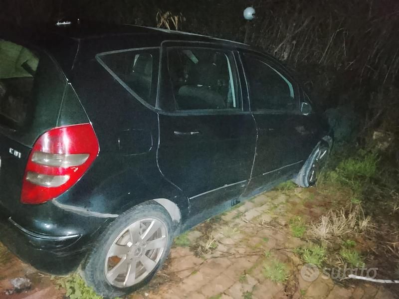Usata Mercedes A180 109 CV (80 kW) 2004 Nero Berlina