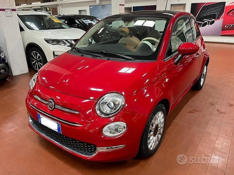 Rosso Usata 2018 Fiat 500 Lounge Tre volumi | 10.800 € (Buon prezzo) - Immagine 1/4