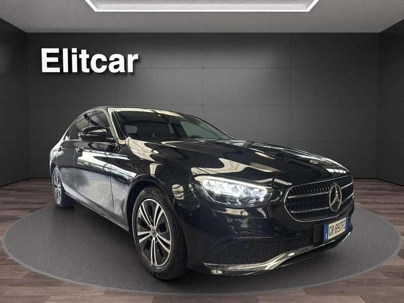 Usata Mercedes E220 194 CV (142 kW) 2022 Nero Berlina