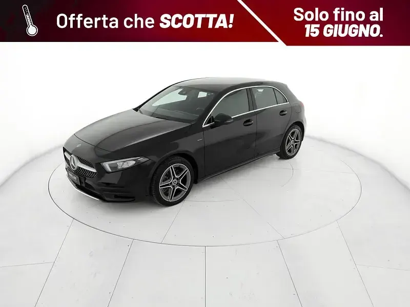 Usata Mercedes A250 Premium 218 CV (160 kW) 2021 Nero Berlina