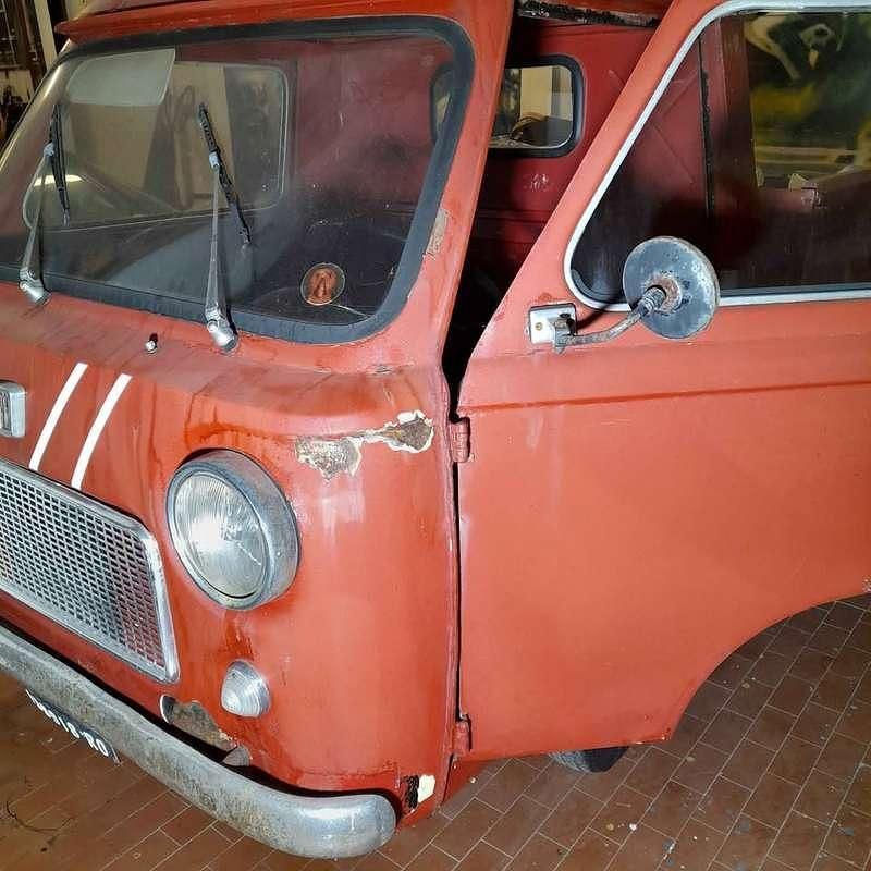 Usata Fiat 850 31 CV (22 kW) 1967 Rosso Furgone