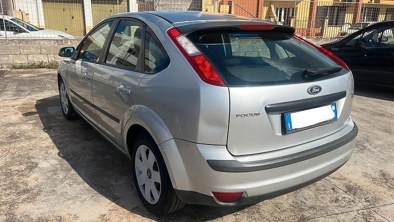 Usata Ford Focus 116 CV (85 kW) 2006 Berlina