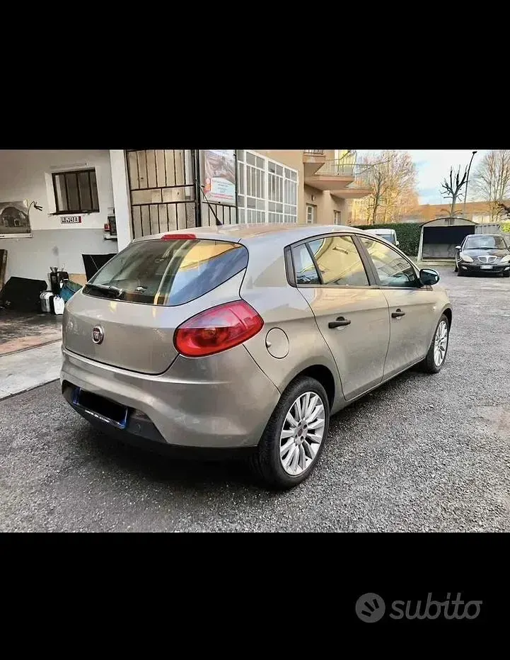 Usata Fiat Bravo 120 CV (88 kW) 2009 Grigio Utilitaria