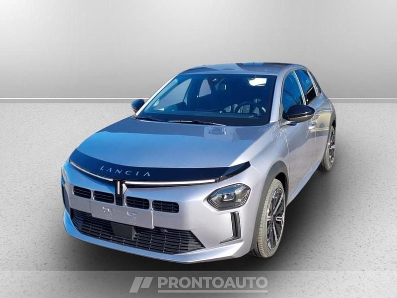 Usata Lancia Ypsilon 101 CV (74 kW) 2024 076 Utilitaria