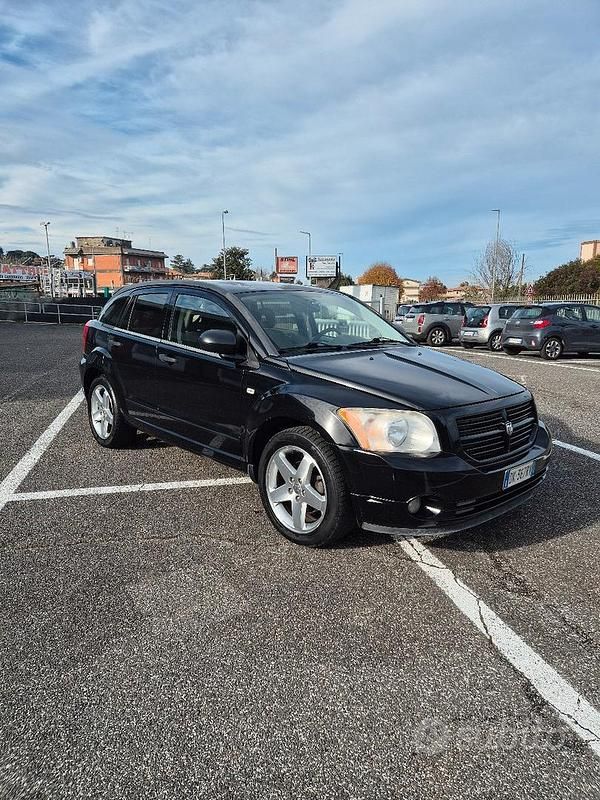 Nero Usata 2007 Dodge Caliber Due volumi | 1800 € (Buon prezzo) - Immagine 1/4