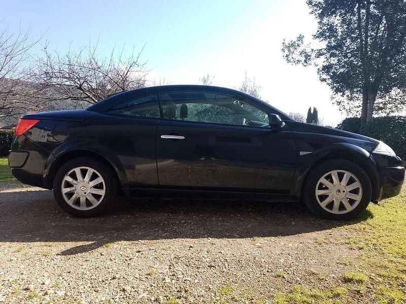 Usata Renault Mégane Cabriolet Luxe 150 CV (110 kW) 2006 Cabrio