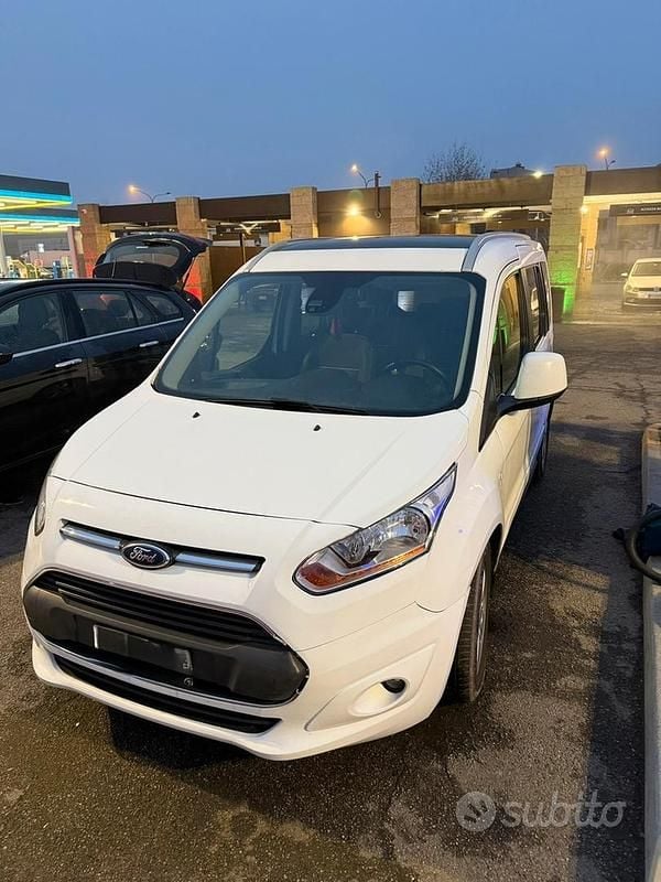 Usata Ford Tourneo Connect 115 CV (84 kW) 2015 Bianco Monovolume