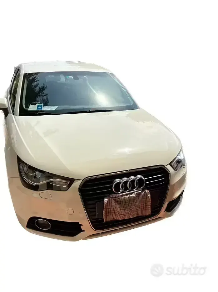 Usata Audi A1 105 CV (77 kW) 2014 Bianco Utilitaria