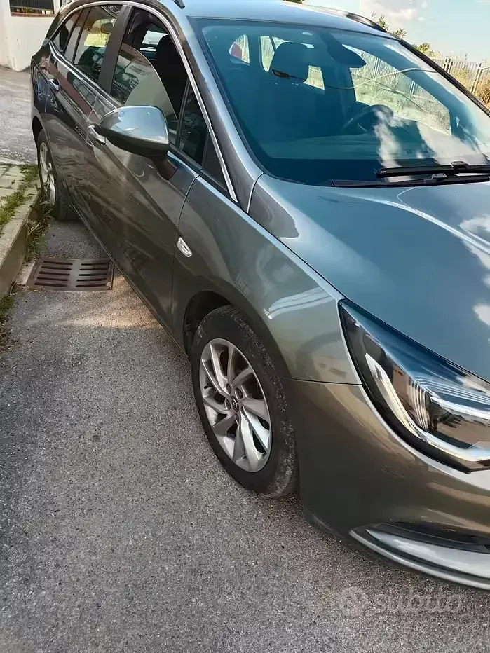 Usata Opel Astra Business 110 CV (80 kW) 2019 Grigio Station wagon